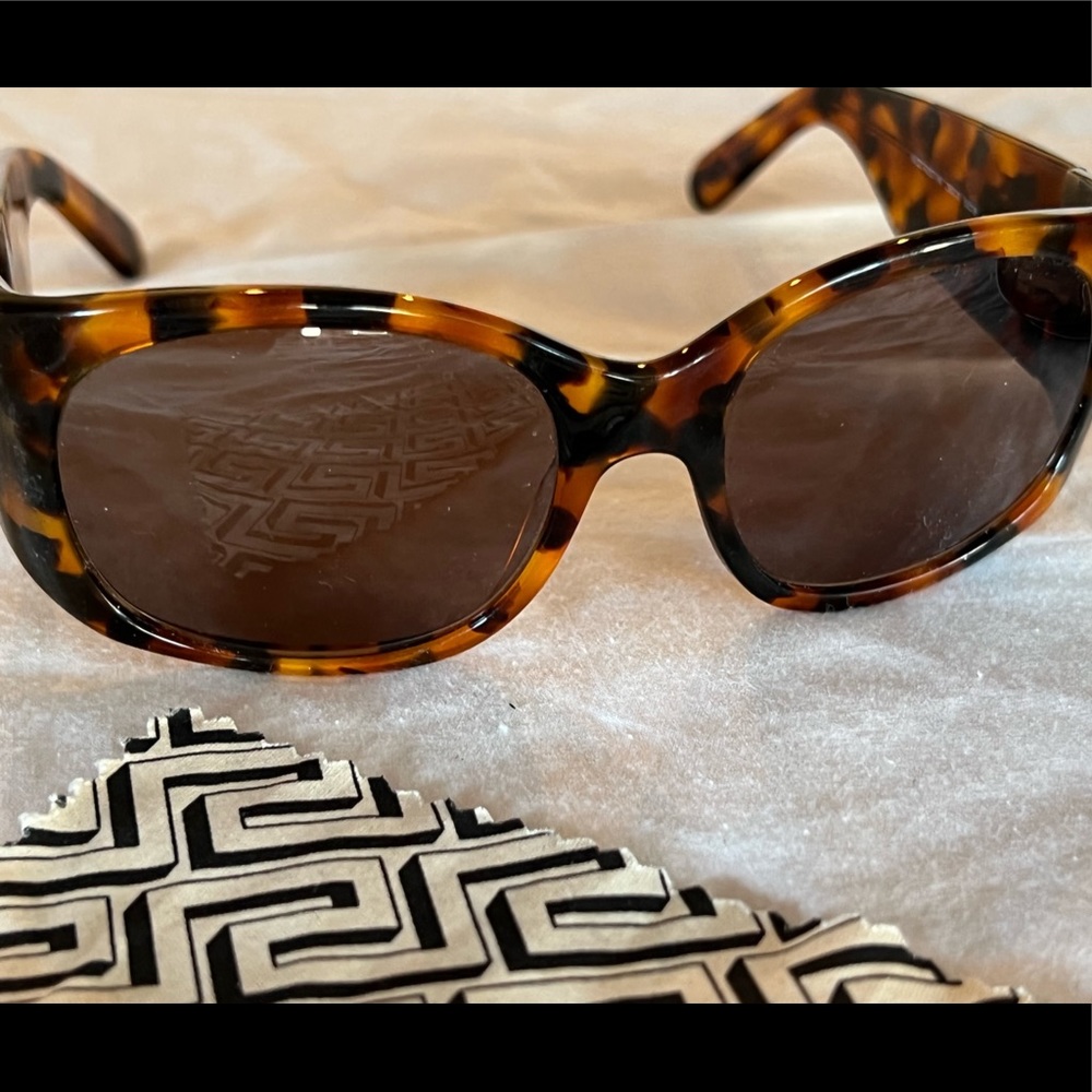 EUC Vintage Versace Sunnies!